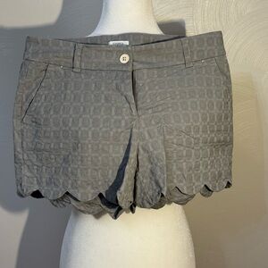 crown & ivy Gray Scalloped High-Rise Textured Shorts